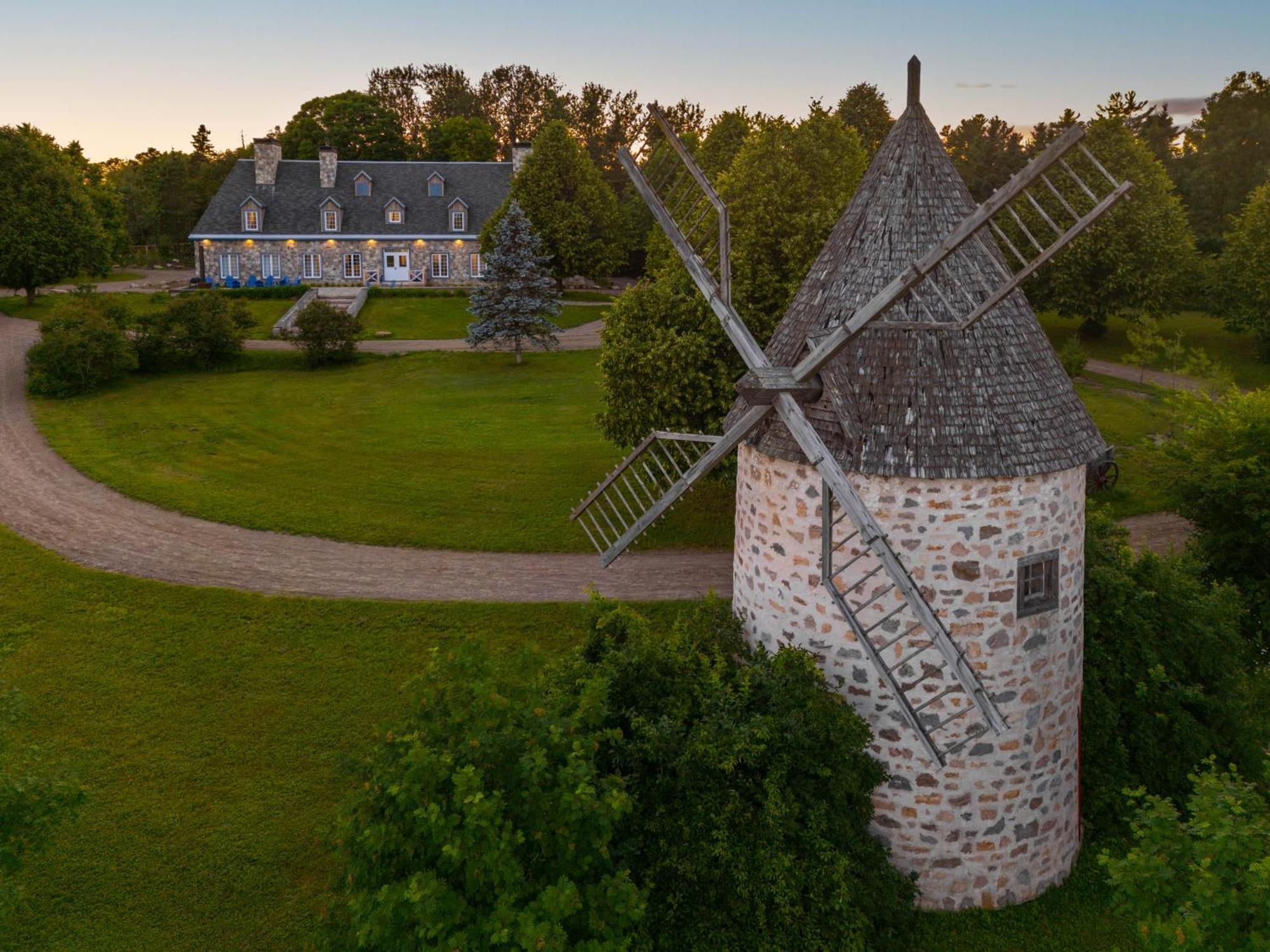Le Baluchon Eco-Villegiature Saint-Paulin Exterior photo
