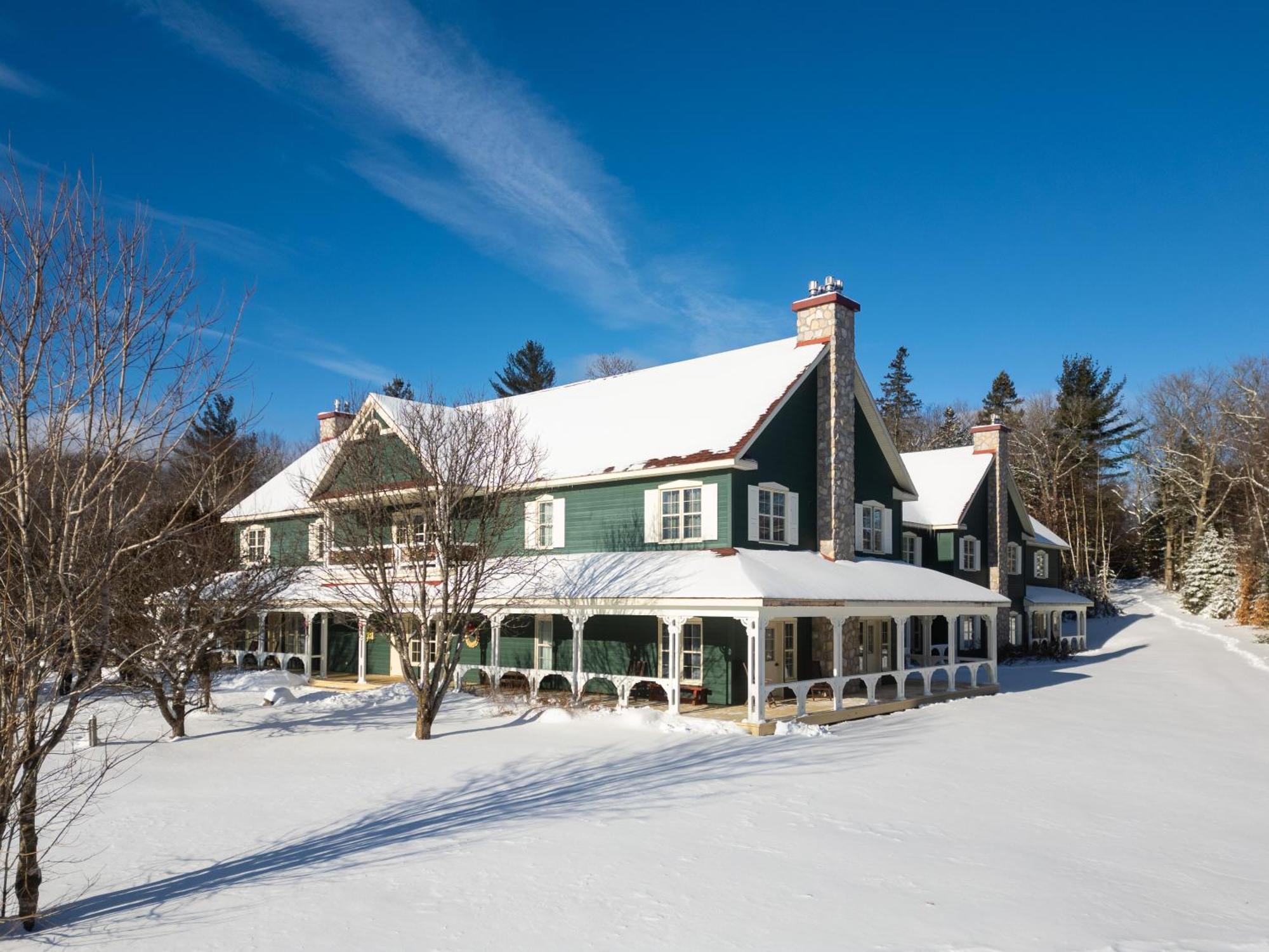 Le Baluchon Eco-Villegiature Saint-Paulin Exterior photo
